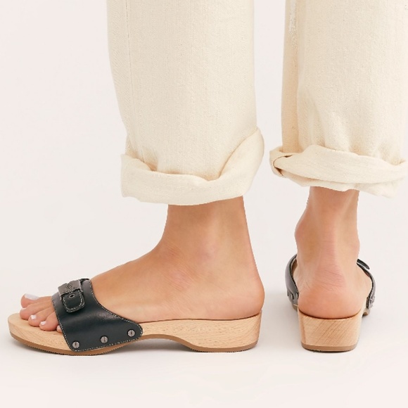 Dr. Scholl's Shoes - Dr Scholls Classic Clog~see freepeople.com